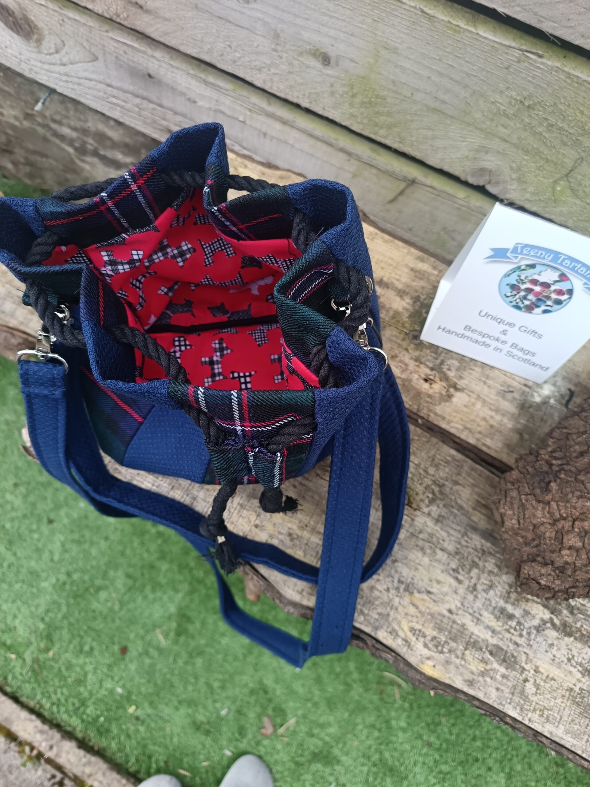 Tartan Duffle Bag - Image 7